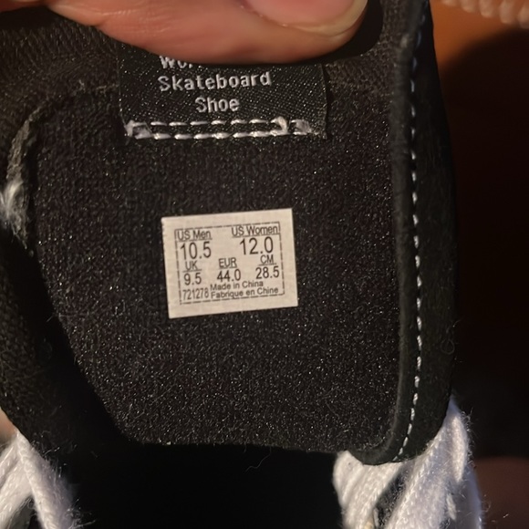 VANS - SK8 HI CAGE HIGH TOPS - Picture 10 of 10